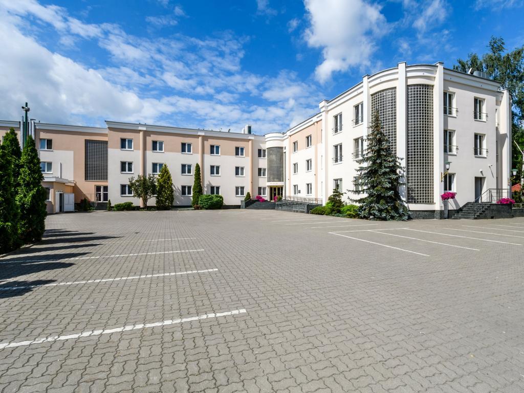 Hotel Boss Warsawa Bagian luar foto
